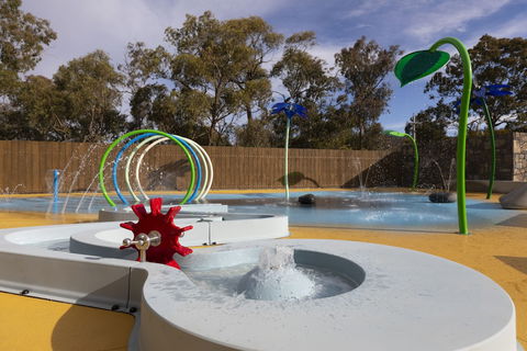 Alivio Tourist Park Canberra - Accommodation Directory 1