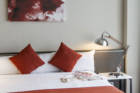 Abode Woden - Accommodation Directory 2