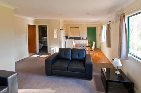 Wagga Wagga Beach Caravan Park - Accommodation Directory 4