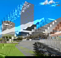 Palmerston Tower Holiday Apartments - Accommodation Directory