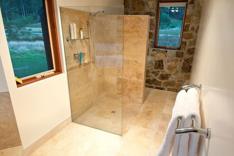 Adventure Bay Retreat - Accommodation Directory 5