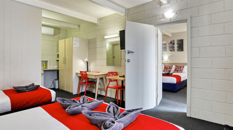 Castle Creek Motel - Accommodation Directory 6