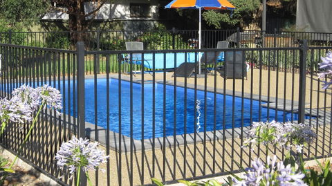 Castle Creek Motel - Accommodation Directory 3