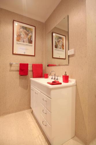 Northgate House Apartment - Accommodation Directory 5