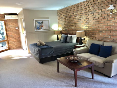 Jolly Swagman Motor Inn Euroa - Accommodation Directory 6