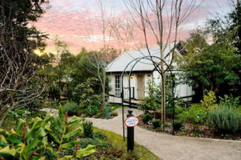Olinda Country Cottages - Accommodation Directory 0