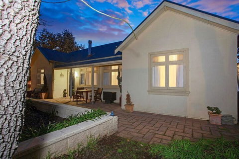 Hahndorf House B&B - Accommodation Directory 1