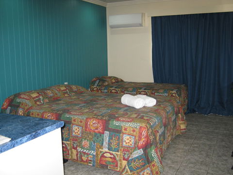 Emu Park Motel - Accommodation Directory 5