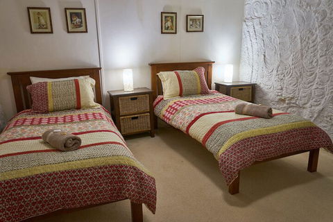 Underground Bed And Breakfast - Accommodation Directory 4