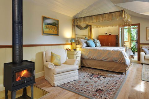Arcadia Cottages - Accommodation Directory 4
