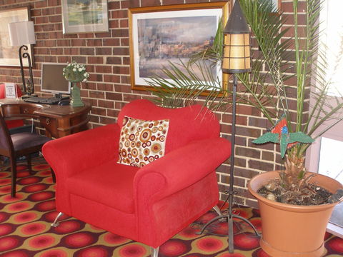 Apollon Motor Inn - Accommodation Directory 5