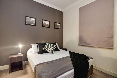Royal Hotel Gympie - Accommodation Directory 4
