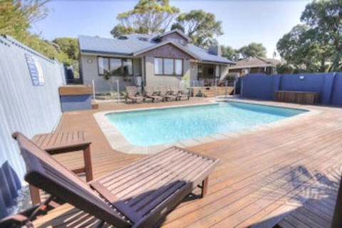 Waikiki Beach Bed & Breakfast - Accommodation Directory 3