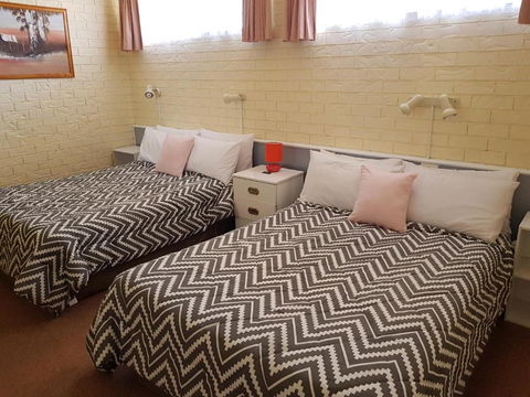 Jillaroo Motor Inn - Accommodation Directory 3