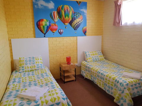 Jillaroo Motor Inn - Accommodation Directory 6
