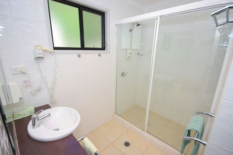 Del Rio Riverside Resort - Accommodation Directory 2