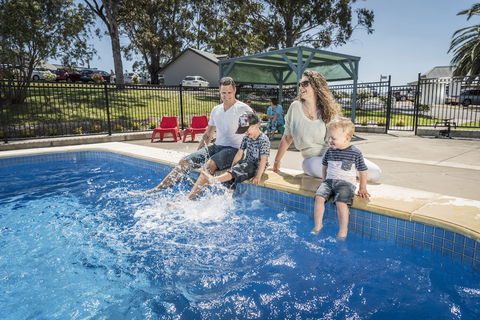 Hahndorf Resort - Accommodation Directory 2
