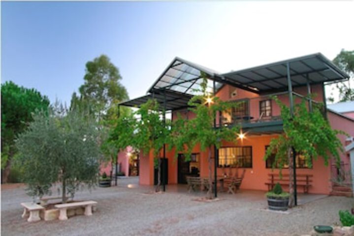 Armagh SA Accommodation Directory