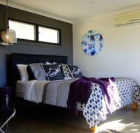 Deshons Retreat - Accommodation Directory