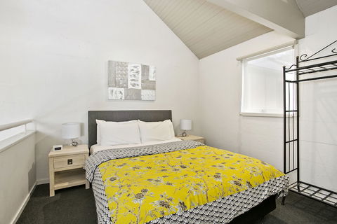 Terrace Lofts Apartments - Accommodation Directory 3