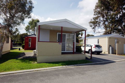Albany Holiday Park - Accommodation Directory 7