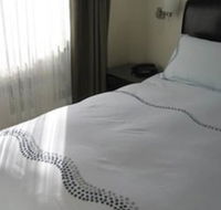 The Charles Robbins - Accommodation Directory