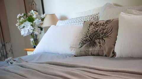 Woolrich Historic Garden Cottage - Accommodation Directory 4