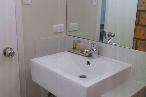 Rosebourne Gardens Motel - Accommodation Directory 7