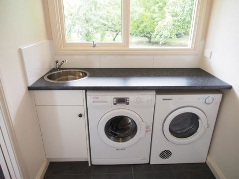 Tahara Cottage - Accommodation Directory 3