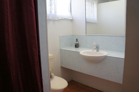 Ayrline Motel - Accommodation Directory 6