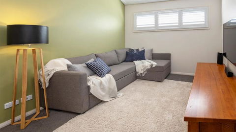 Alpine Snow Angels Retreat Luxurious Snowy Mountains Living - Accommodation Directory 6