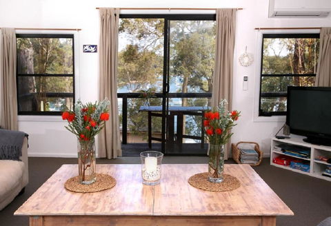 Refuge Cove On Pittwater - Accommodation Directory 3