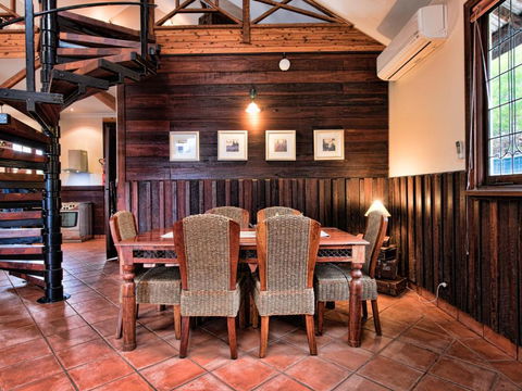 Oak Tree Barn Bridgetown - Accommodation Directory 1