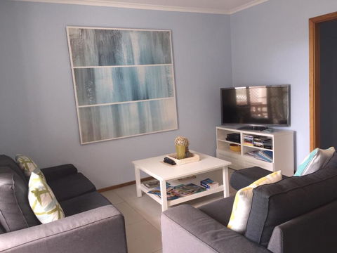 Salty Air Apartments Kingscote Kangaroo Island - Accommodation Directory 3