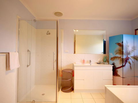 Salty Air Apartments Kingscote Kangaroo Island - Accommodation Directory 6