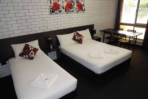 Jackaroo Apartments - Accommodation Directory 6