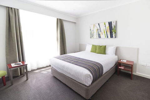 Abode Narrabundah - Accommodation Directory 5