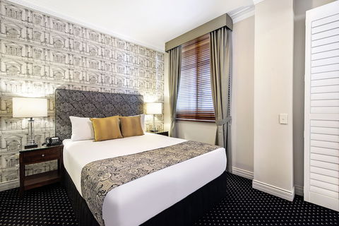ULTIQA Rothbury Hotel - Accommodation Directory 6