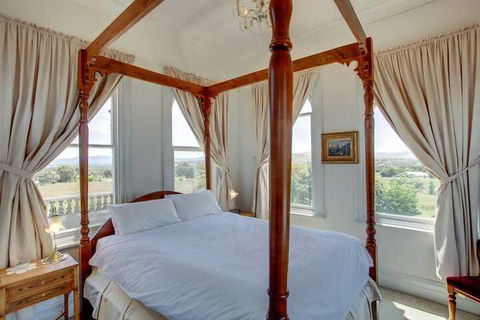 Highton Manor - Accommodation Directory 6