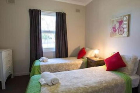 Wilkadene Cottage - Accommodation Directory 5