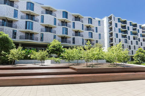 Racecourse Space Pop Up - Accommodation Directory 5