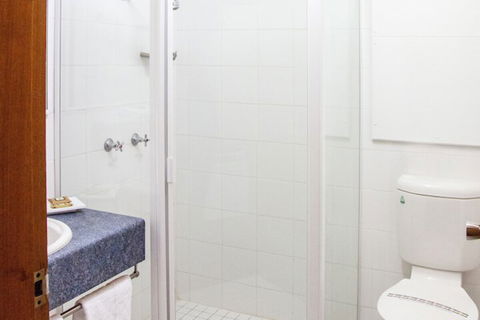 Alloggio Tudor Hamilton - Accommodation Directory 6