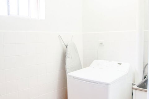 Alloggio Tudor Hamilton - Accommodation Directory 5