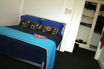 Zing Backpackers - Accommodation Directory 4