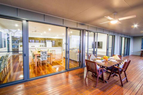 Sunrise At 1770 Holidays - Accommodation Directory 3