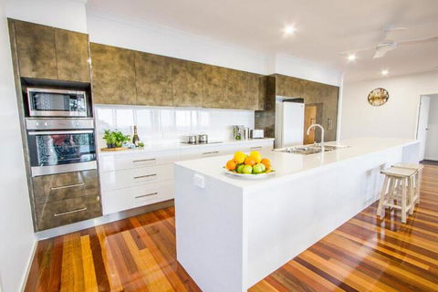 Sunrise At 1770 Holidays - Accommodation Directory 7