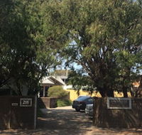 Springtide Studio Apartments - Accommodation Directory