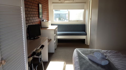 Boat Ramp Motel - Accommodation Directory 3