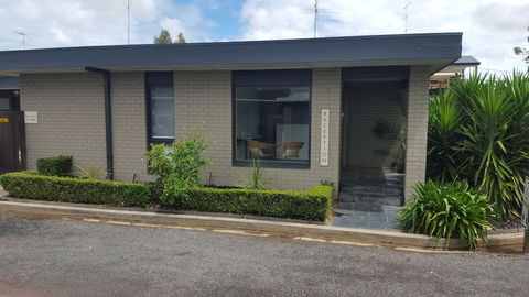 Boat Ramp Motel - Accommodation Directory 0