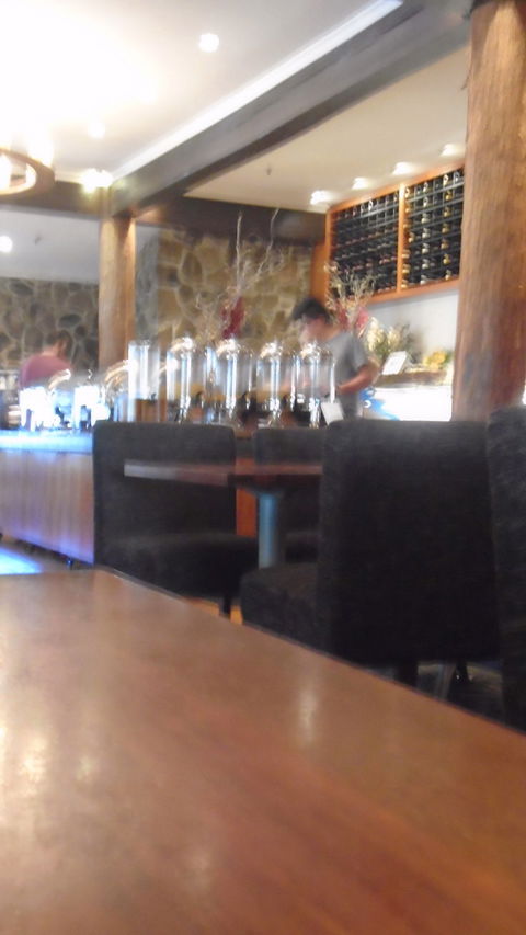 Highland Restaurant - Accommodation Directory 4